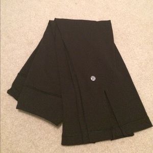 Lululemon Crop Flare Out Leggings